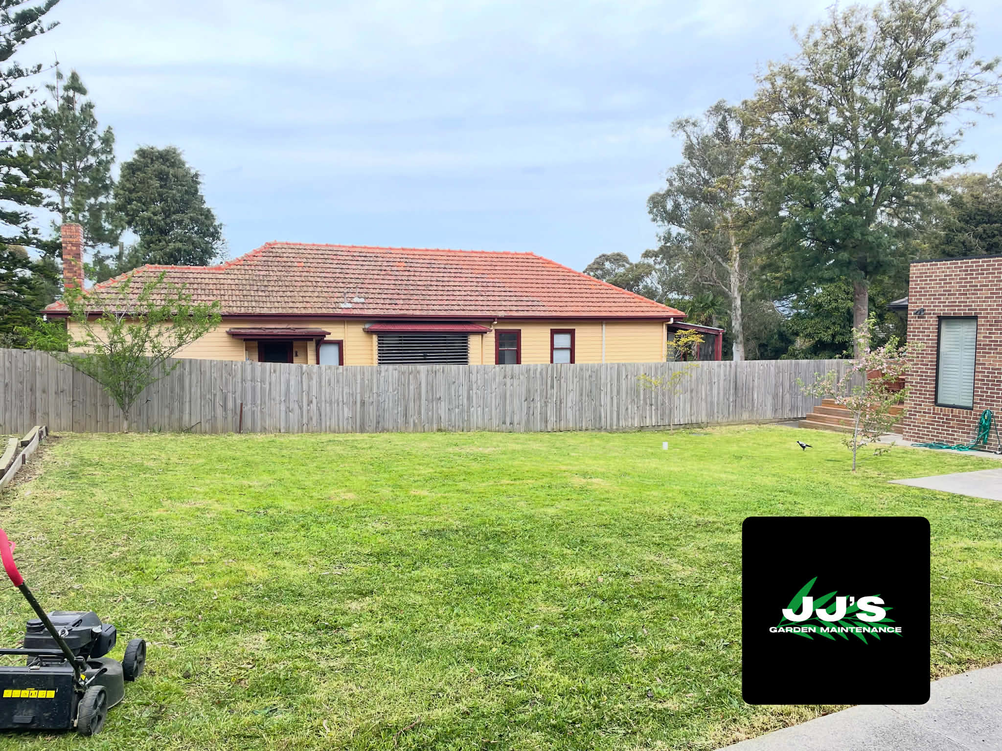 Garden maintenance onsite quote and property walkthrough